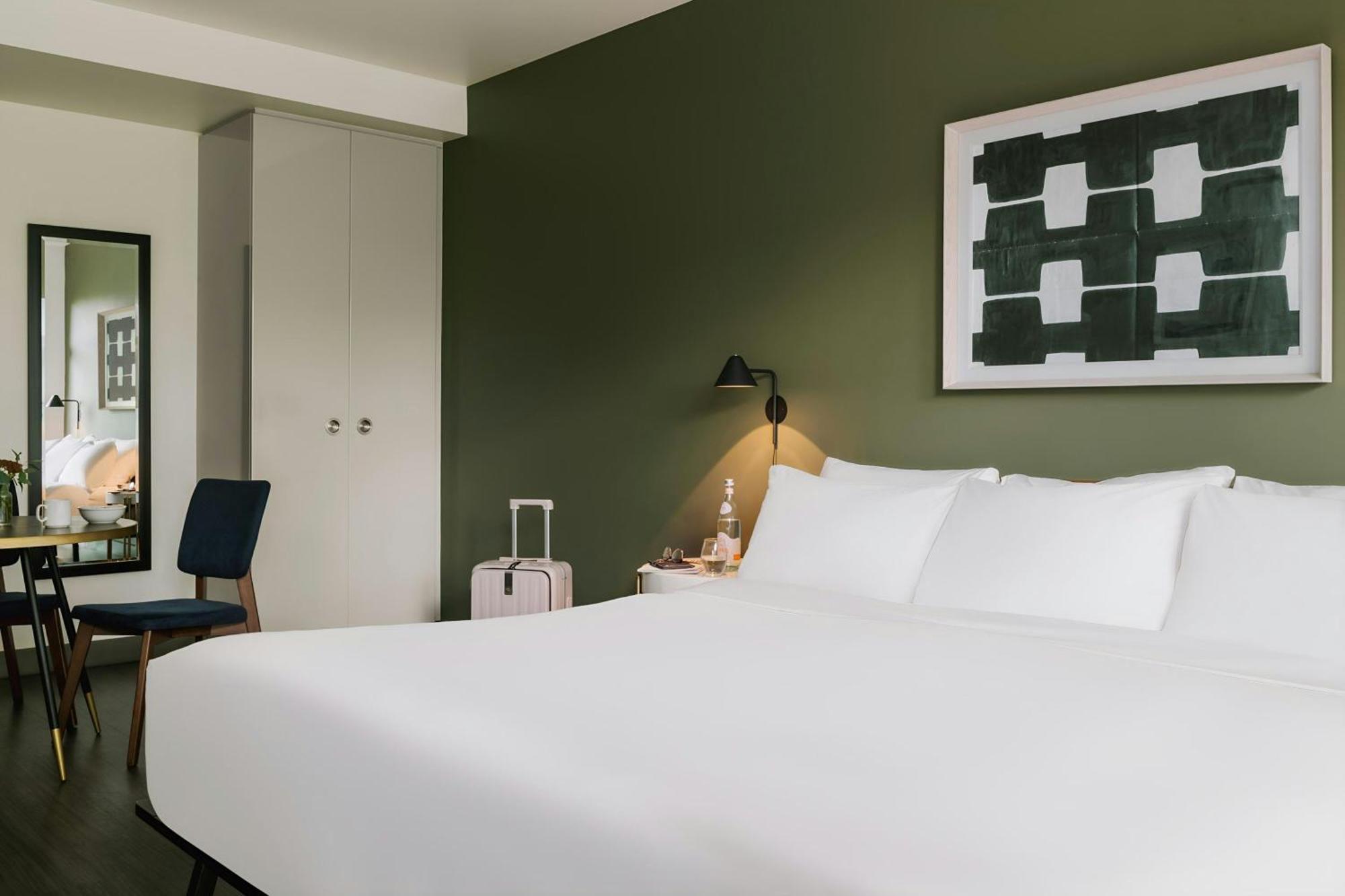 Sonder By Marriott Bonvoy Revival Apartments English Bay Vancouver Exterior foto